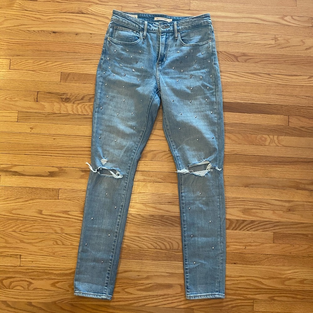 High waisted Levi jeans